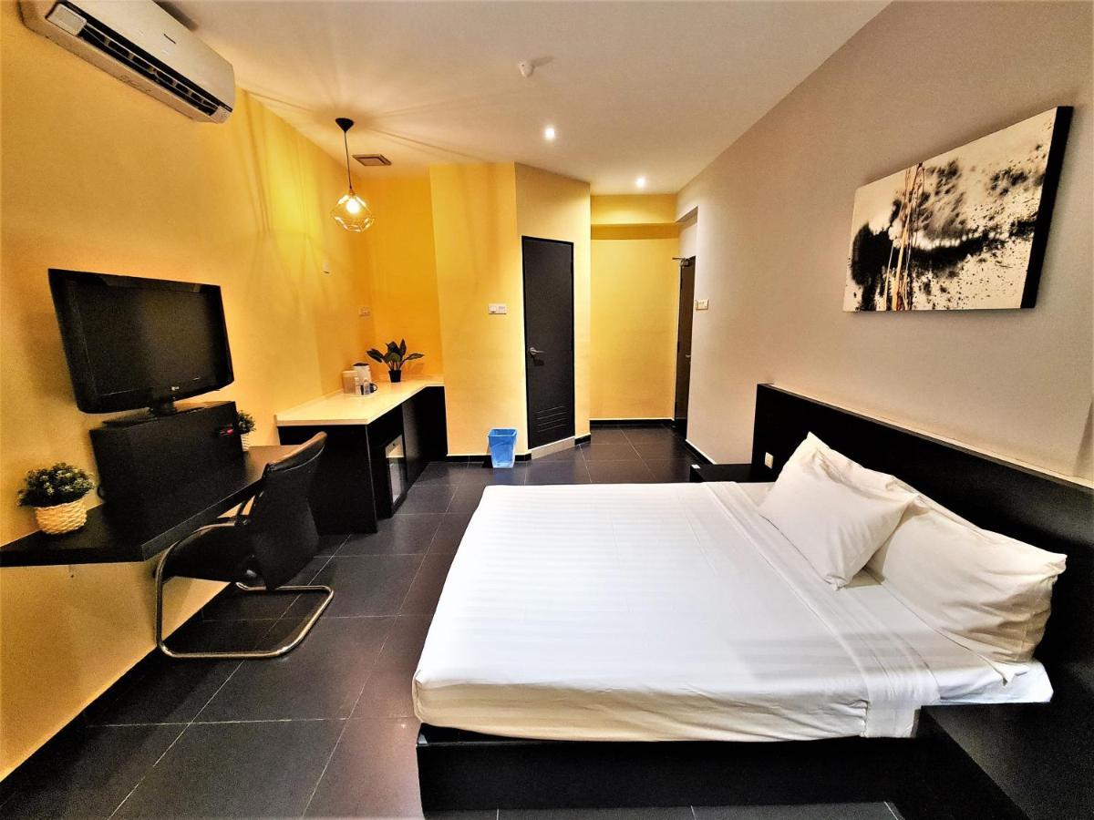 Ink 2* George Town