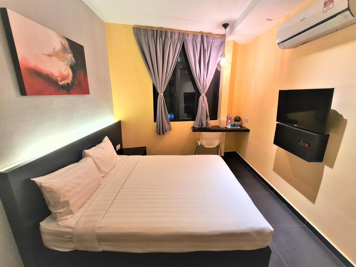 Hotel Ink