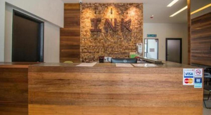 Ink Hotel 2*